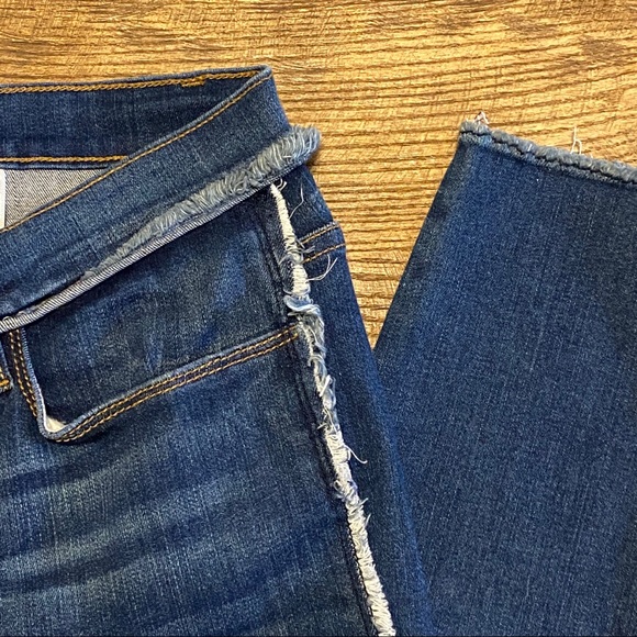 Judy Blue Jeans - Picture 4 of 5